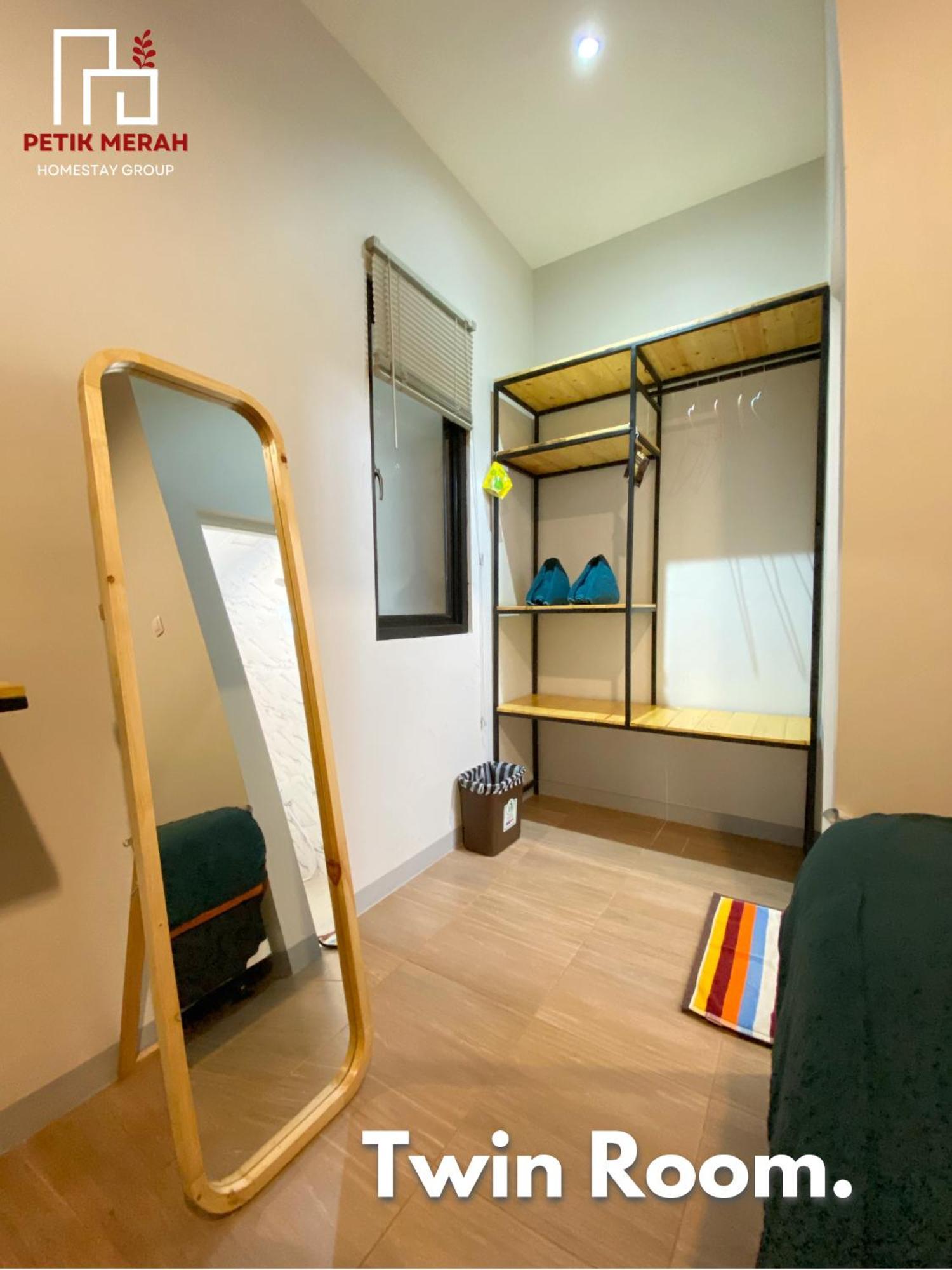 Petik Merah Homestay Pakualaman Extérieur photo
